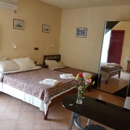 Ξενοδοχείο Paliostafida Beach Studios & Apartments
